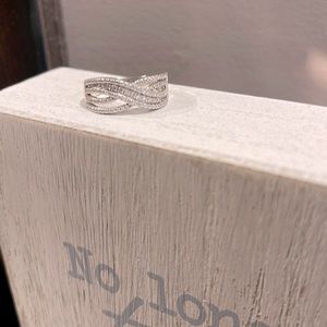 Pandora Ring